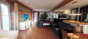 Exklusive LOFT-Wohnung, nur 30 Min von Zürich