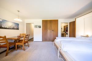 9303 Gemuetliches, zweckmaessig eingerichtetes Studio mit Balkon und Golfplatzblick