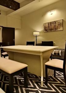 The Autograph-By Alhanney