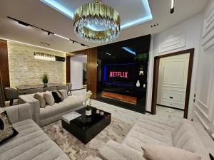 New Cairos Poolside Oasis