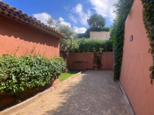 MAGNIFICENT VILLA AND ITS PRIVATE SALT POOL CLASSIFIED 4* BY THE TOURIST OFFICE