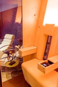 Cozy House with Garden and Jacuzzi in Tournai