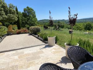 Villas Villa de 5 chambres avec piscine privee terrasse amenagee et wifi a Murs : photos des chambres