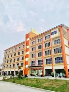 โรงแรมนิยม เอสทีเอ็น 2 - Niyom STN 2 Hotel - 乌隆他尼