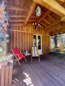 Maisons de vacances Cabane au milieu des pins - Domaine Temali : photos des chambres
