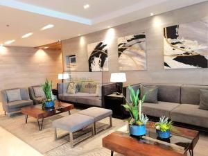 Kuros Krib One Bedroom Condo Unit with Balcony at S Residences Pasay City MOA