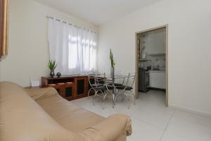 Flat completo no bairro Lourdes