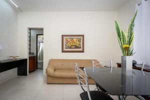 Flat completo no bairro Lourdes
