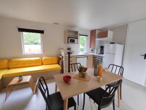 Campings Camping le Rouge Gorge **** 10' Puy du Fou : photos des chambres