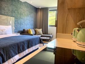 Zimbali Lakes Boulevard Suites 220