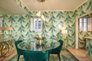 Spacious apartment in Estoril with private garden, 120 m²