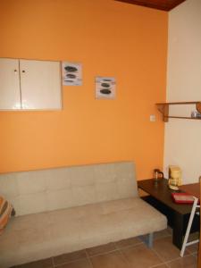 Violetta Studios & Apartments