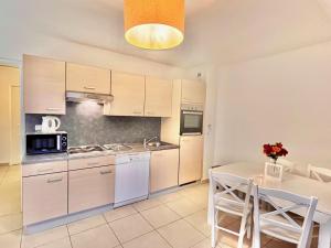 Appartements D36 2eme etage La Ferme de Deauville 1 ch. SOZEN C : Appartement 1 Chambre