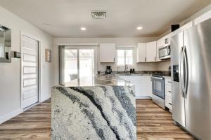 Patio + Private Casita: Lake Havasu City Home!