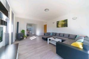 Family friendly house with a swimming pool Zemunik Donji, Zadar - 21653