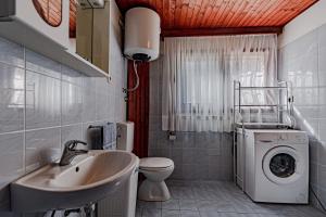 Apartments by the sea Prigradica, Korcula - 627