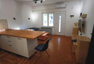 Apartments by the sea Supetarska Draga - Donja, Rab - 4981