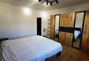 Apartments by the sea Supetarska Draga - Donja, Rab - 4981