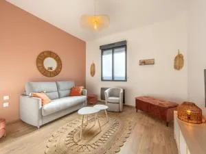 Maison spacieuse 8 pers avec équipements modernes et garage, proche Compiègne et Parc Astérix - FR-1-526-43 - Bazicourt