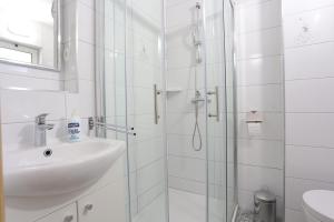 Apartments by the sea Slatine, Ciovo - 7274