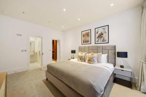 Stylish Family Apartments near Kensington High Street - by Short Stories London