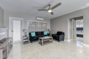 Sunshine Manors 2017-3