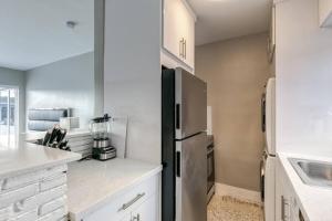 Sunshine Manors 2025-B