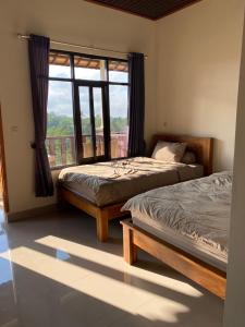BESAKIH HOMESTAY