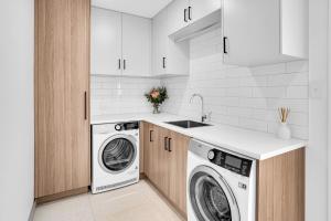 Simply Stunning Holiday Views!