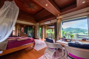 Kanlayas Eyrie, Luxury Homestay