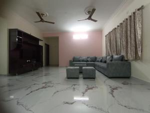 Servostay KPHB Phase 15 New Stunning 3 BHK - 1st Floor