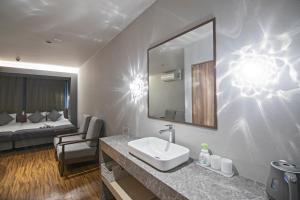 home新町-四ツ橋駅まで徒歩2分 新築ホテル仕様 オシャレ満喫な街 OrangeStreetまで徒歩7分 心斎橋難波梅田電車直結