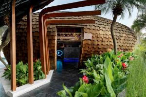 Wyndham Grand Nai Harn Beach Phuket