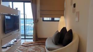 Eshue Designer Suites @ Simfoni Towers