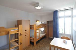 Bett im Vierbettzimmer (Ü 18 geschlechtlich gemischt) room in Jugendherberge Kiel