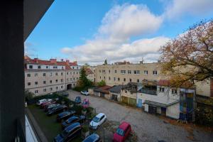 Spacious Studio Close to Wroclaw City Centre by Renters