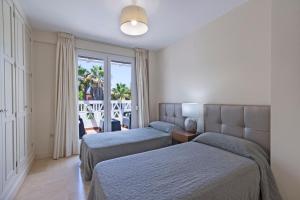 Las Cañas Beach ático 3 dorm milla de Oro Marbella