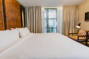 Deluxe Double or Twin Room room in Hotel De Hallen
