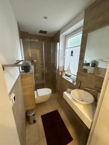 Stadtvilla in Leipzig 7 Personen 3 Schlafzimmer 2 Bäder Garten und Terrasse zentral gelegen Messe Innenstadt Seen