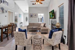 Sunny Retreat near Golf Courses and Mayo Clinic