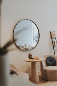 Boutique Hotel First City