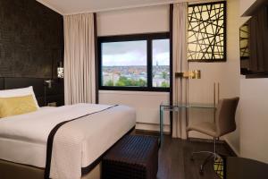 Classic, Guest room, 1 Queen room in The Westin Leipzig