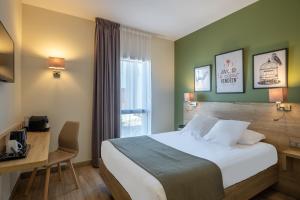 Hotels The Originals City, Ax Hotel, La Chataigneraie : photos des chambres