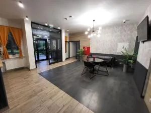 Hotel Parkowy - 马尔堡