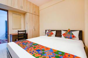 FabHotel Crystal Suites - Near Marathahalli Junction