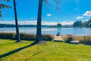 Resting Eagle Beach House - Fletcher Bay