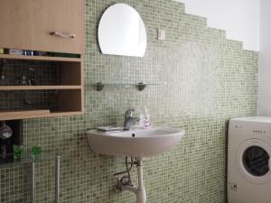 Grand-Tourist Center Point Apartments