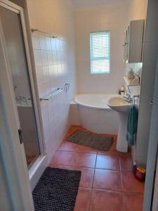 8 on Broodboom Self-catering Home