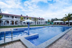 Silver Sand Eco Resort !! Beachfront !!