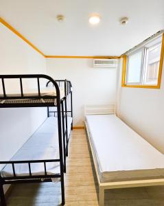 Travelers A Korea Hostel